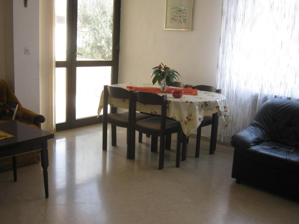 Apartments And Rooms Artemida ดูบรอฟนิก ห้อง รูปภาพ