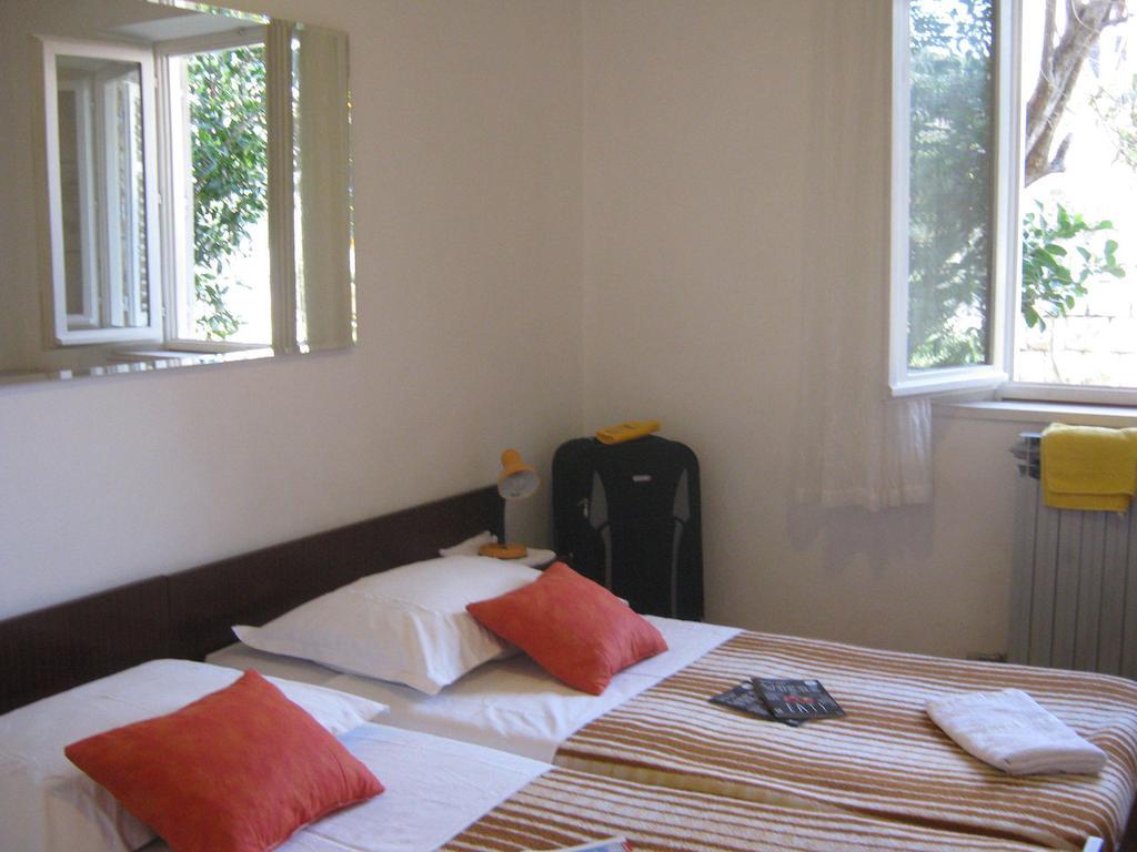 Apartments And Rooms Artemida ดูบรอฟนิก ภายนอก รูปภาพ